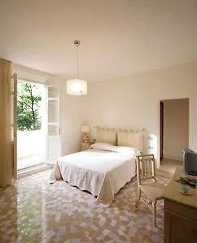 Casa Dei Grilli فندق مبيت وإفطار